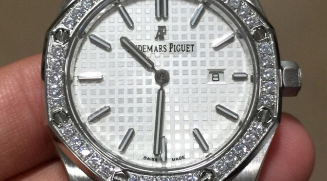 Audemars Piguet Royal Oak 67651ST.ZZ.1261ST.01 Replika Zegarka Ze Srebrną Tarczą I Diamentem